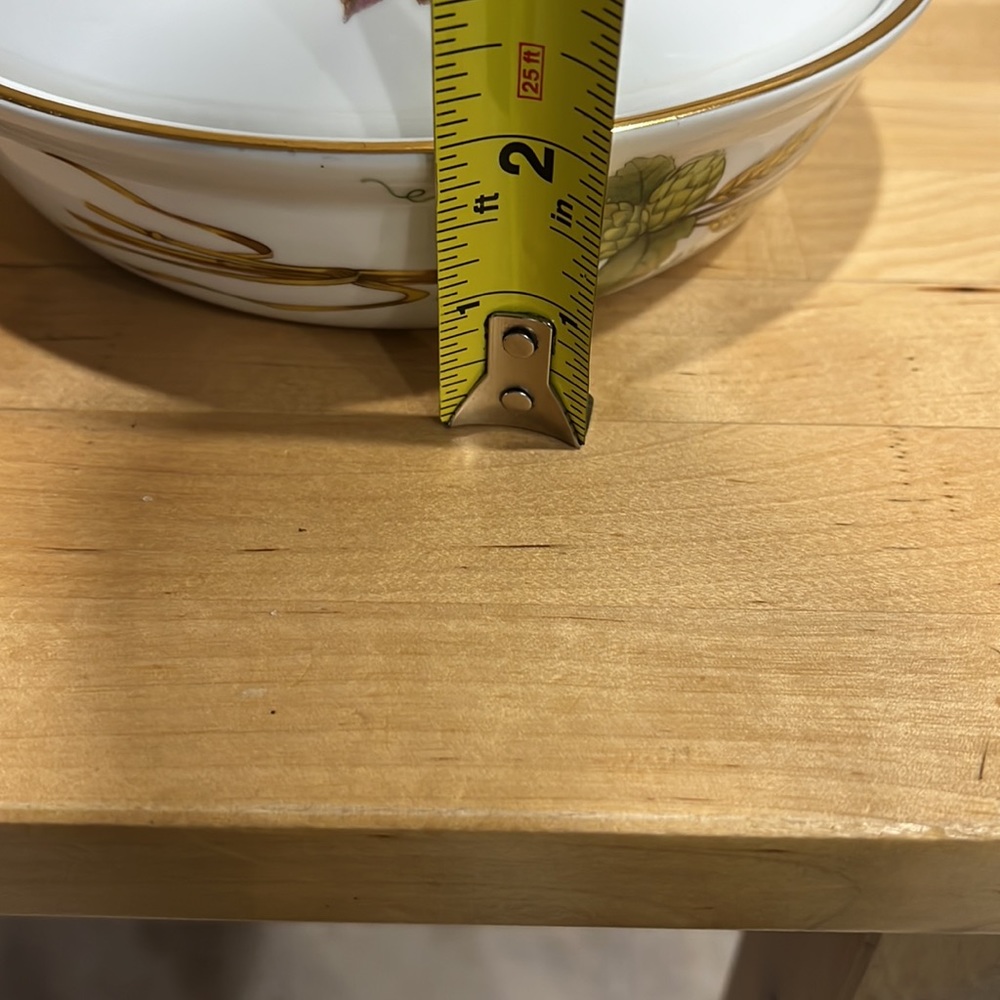 ROYAL WORCESTER Evesham Gold Trim round Casserole - Picture 13 of 13